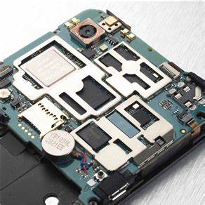 Motherboard shielding cover